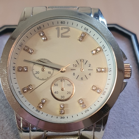 2 for $20😃FMDSR51 Goldtone/Rhinestone Stainless Steel Men's Watch - Picture 1 of 3